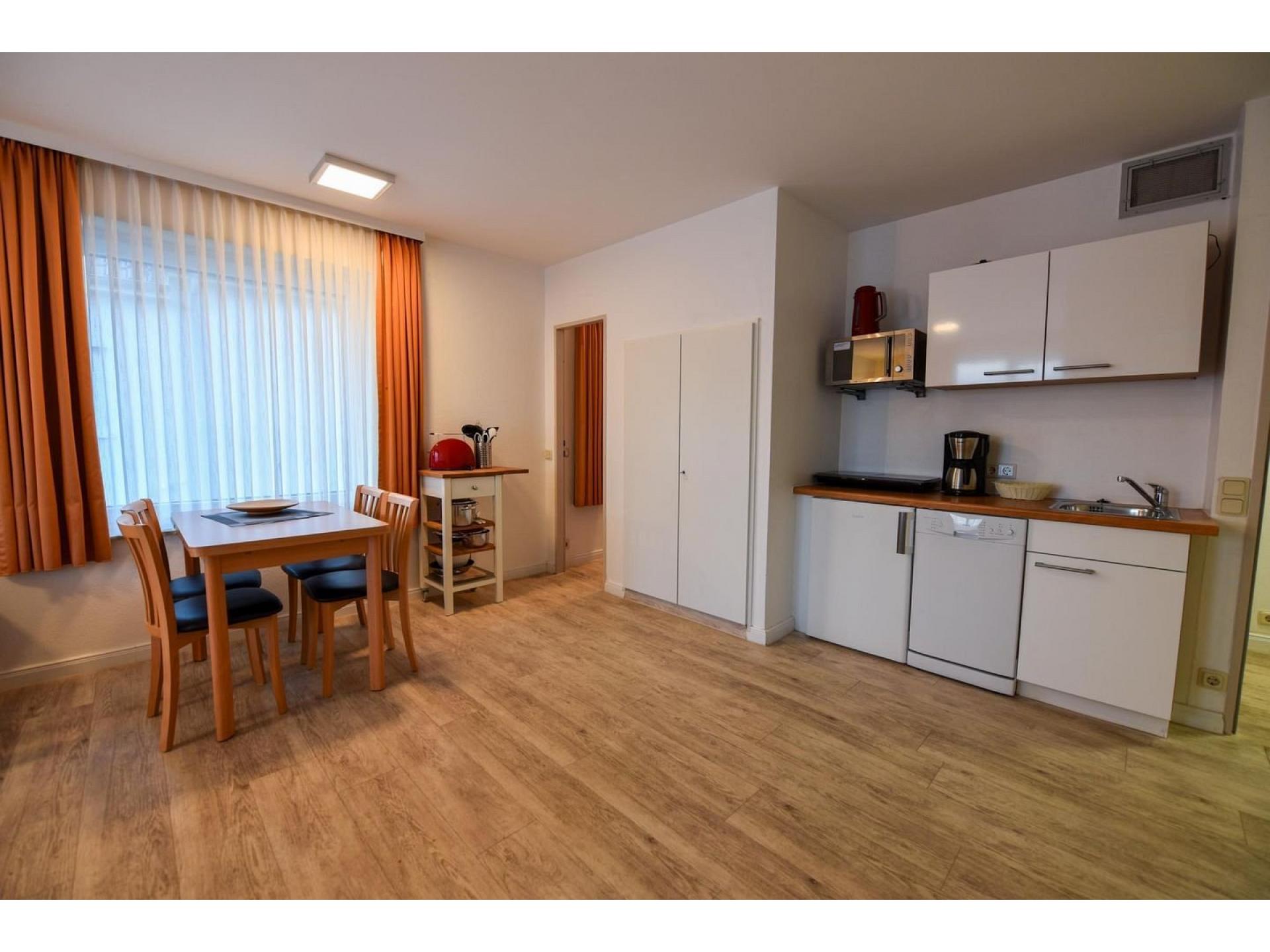 Ferienwohnung  NW 27 mit Balkon Foto 11