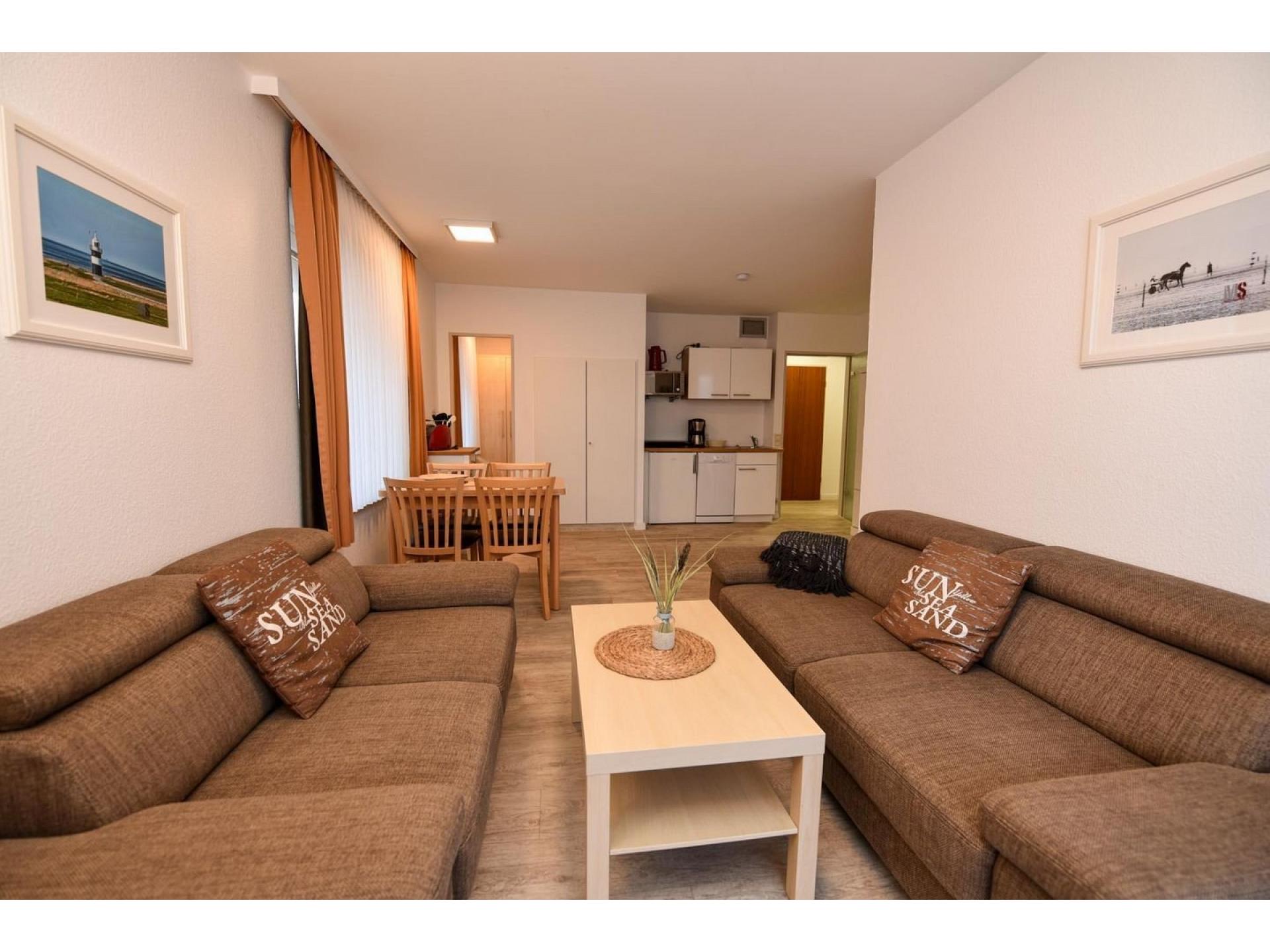 Ferienwohnung  NW 27 mit Balkon Foto 2