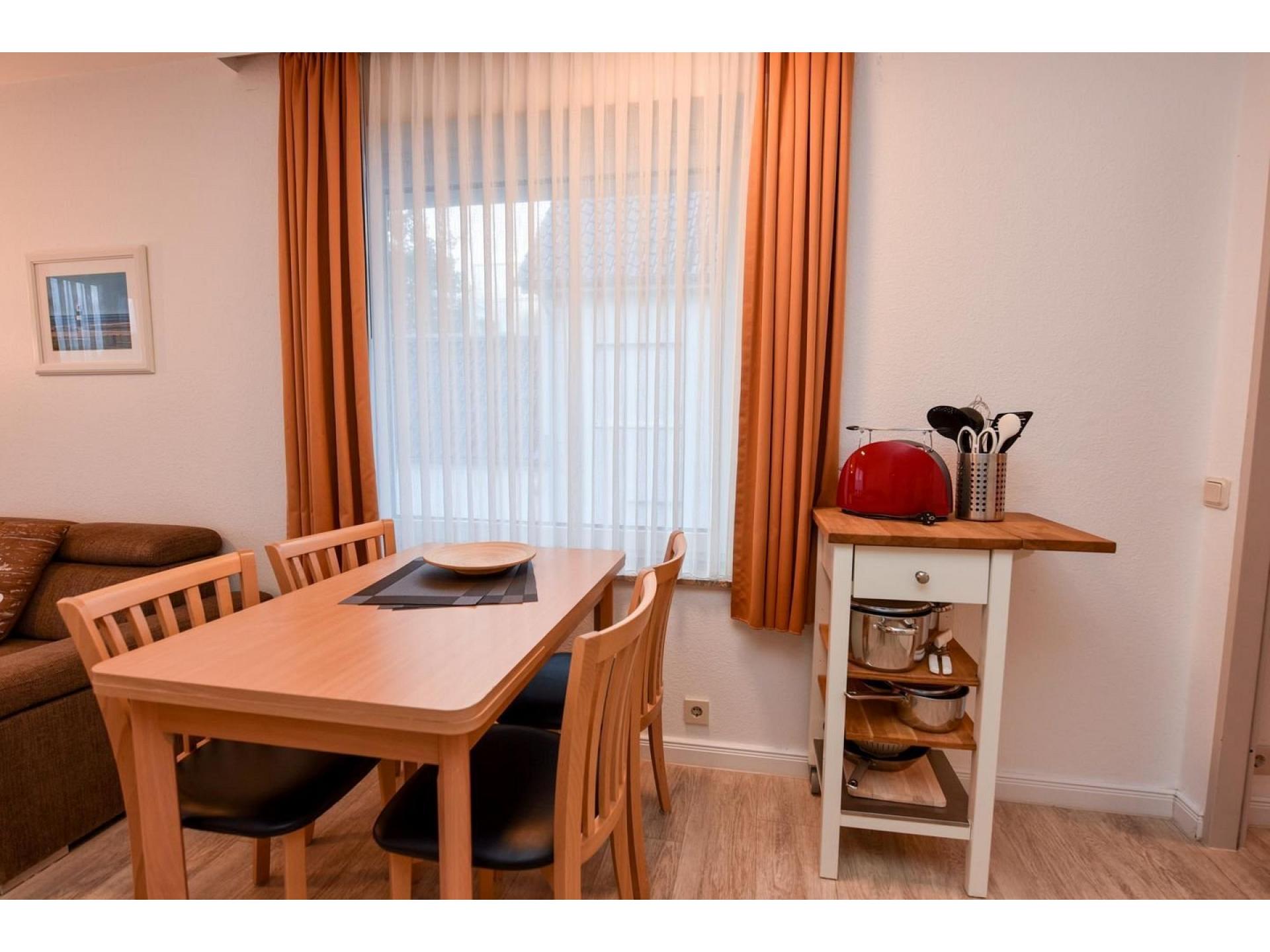 Ferienwohnung  NW 27 mit Balkon Foto 3