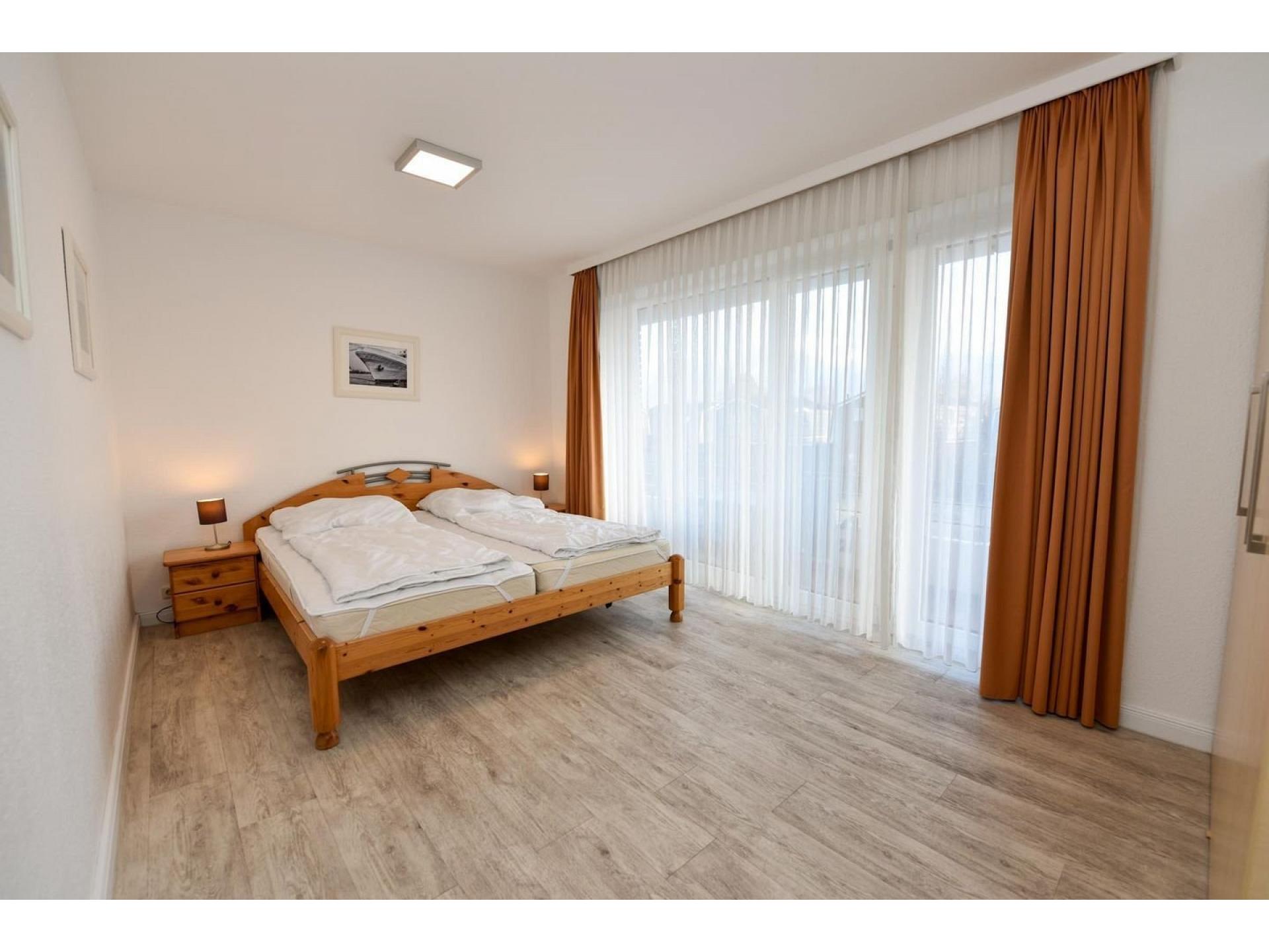 Ferienwohnung  NW 27 mit Balkon Foto 5