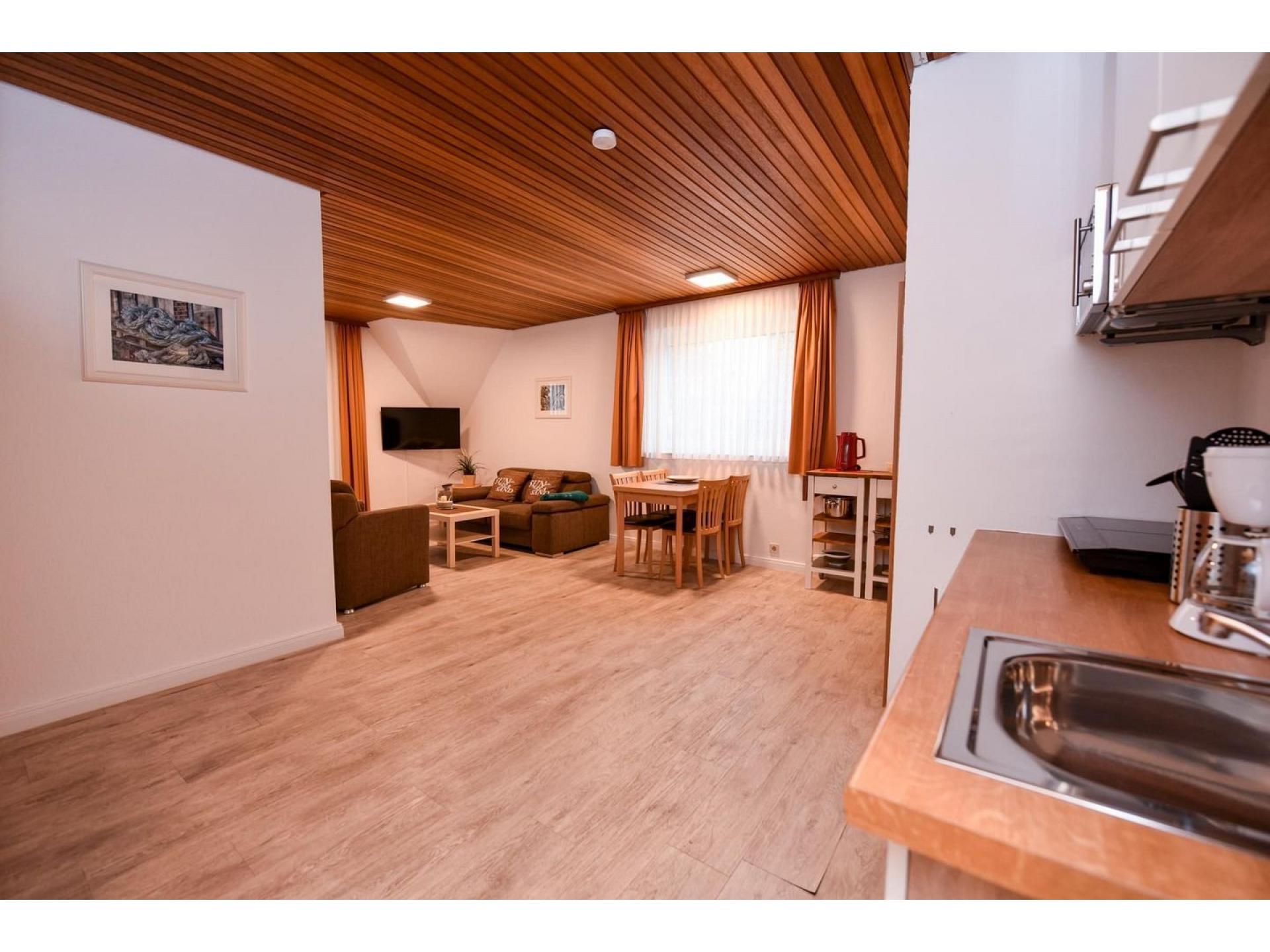 Ferienwohnung  NW 37 mit Balkon