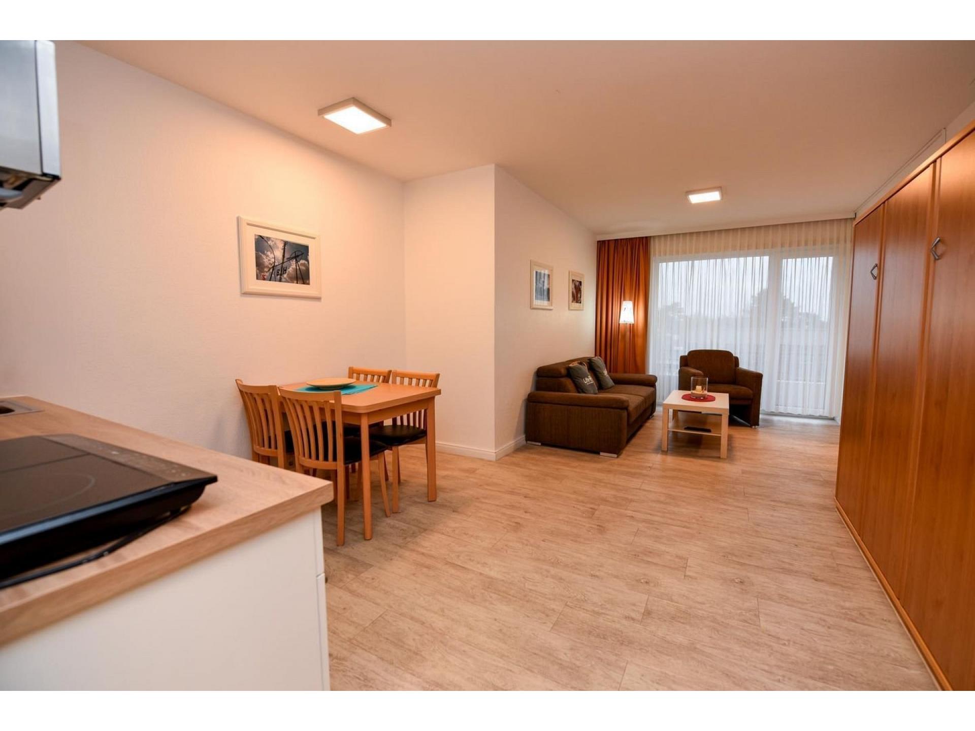 Ferienwohnung  NW 38 mit Balkon Foto 2